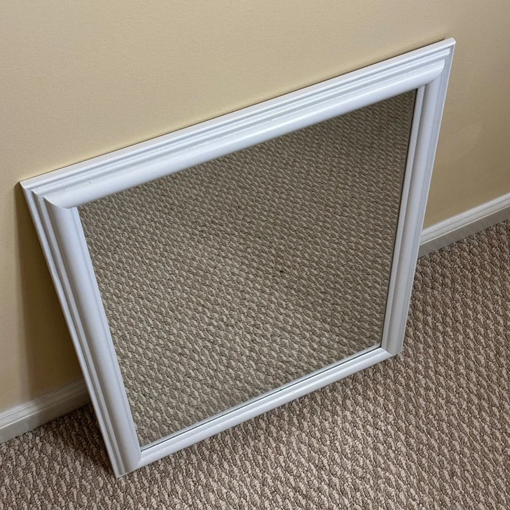 White Framed Wall Mirror 16x20 Rectangle Hanging Home Decor Vanity Preowned